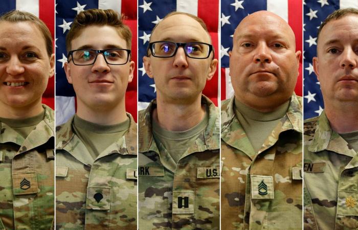 ترمب
      يلمح
      إلى
      احتمال
      نشر
      قوات
      برية
      في
      إيران