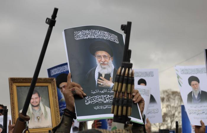 الحرب
      الإيرانية
      تقوض
      مساعي
      تهدئة
      الصراعات
      بدول
      الجوار
      المصري