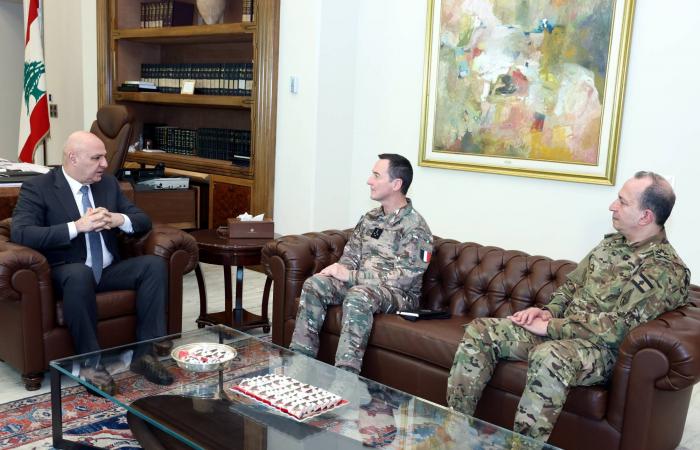 ضربة
      جوية
      تستهدف
      قاعدة
      لـ«الحشد
      الشعبي»
      قرب
      الموصل