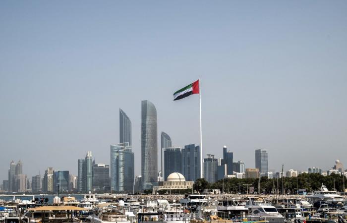 أطول مأدبة إفطار على كورنيش أبوظبي في "يوم زايد للعمل الإنساني"