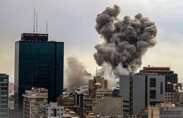 غارات إسرائيلية مكثفة على إيران