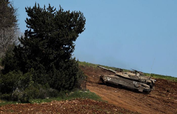 تقارير:
      مقتل
      4
      دبلوماسيين
      إيرانيين
      بلبنان
      في
      هجوم
      إسرائيلي