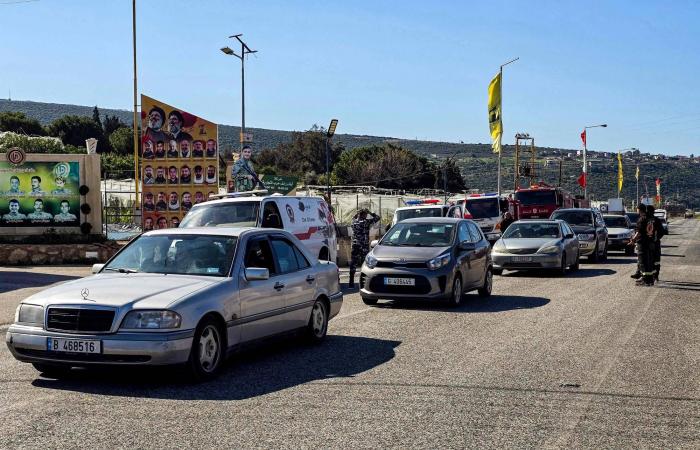 وصول
      400
      عائلة
      نازحة
      إلى
      منازلهم
      في
      عفرين
      بريف
      حلب
      ضمن
      اتفاق
      مع
      «قسد»