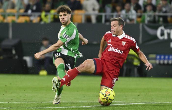 من
      هما
      بديلا
      راشفورد
      في
      برشلونة
      لتعويض
      رحيله
      المحتمل؟