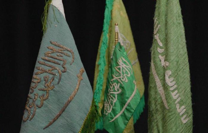 قطر
      تتصدى
      لـ5
      صواريخ
      باليستية
      قادمة
      من
      إيران