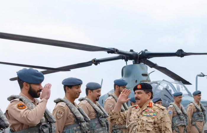 ملك
      البحرين:
      حريصون
      على
      تعزيز
      علاقتنا
      مع
      محيطنا