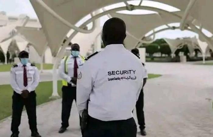 مرسوم
      رئاسي
      لتنظيم
      الاستثمار
      في
      شركات
      الحماية
      والحراسة
      الأمنية
      في
      سوريا