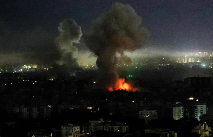 إسرائيل
      تدفع
      بألويتها
      المقاتلة
      إلى
      حدود
      لبنان