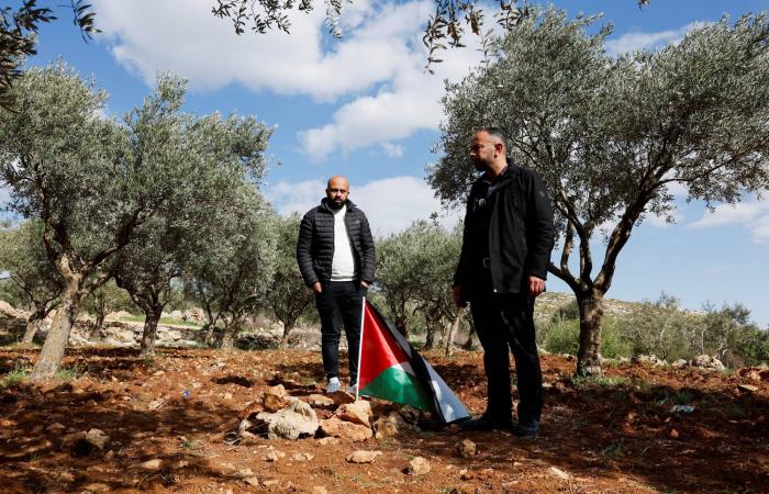 تصاعد
      عنف
      المستوطنين
      في
      الضفة
      وسط
      قيود
      الحرب
      على
      إيران