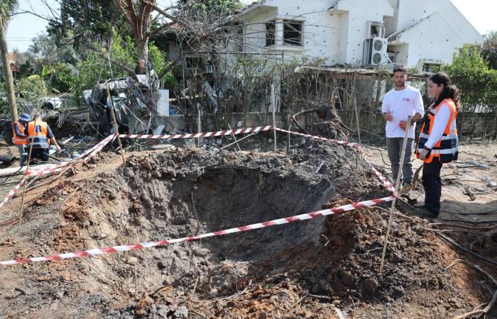 حرب
      إنذارات
      بين
      «حزب
      الله»
      وإسرائيل
      وسط
      ضبابية
      العملية
      البرية