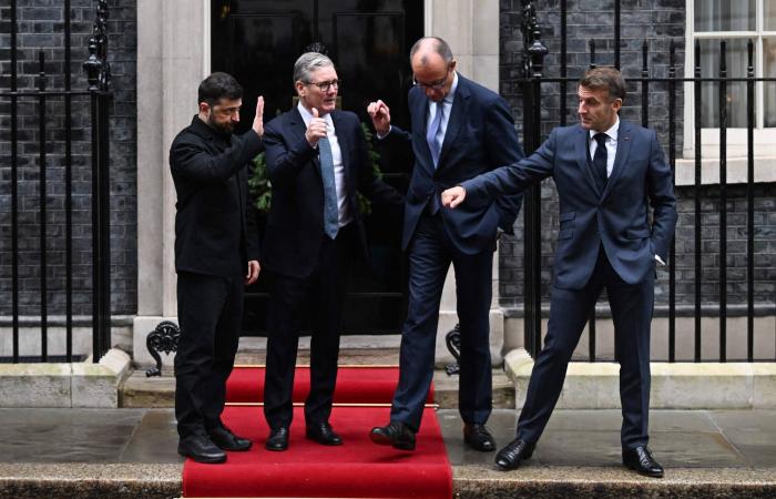 أوكرانيا
      ورومانيا
      تتفقان
      على
      تصنيع
      مشترك
      للمُسيرات
      العسكرية