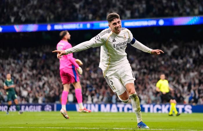 إنديان
      ويلز:
      سابالينكا
      تهزم
      مبوكو
      وتتأهل
      لنصف
      نهائي