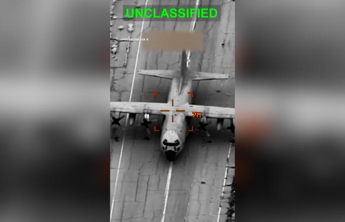 شاهد.. لحظة تدمير الجيش الأمريكي طائرات عسكرية إيرانية