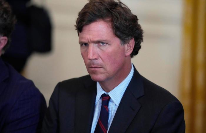 ترمب:
      البحرية
      الأميركية
      ستبدأ
      مرافقة
      ناقلات
      النفط
      عبر
      مضيق
      هرمز
      «قريباً
      جداً»