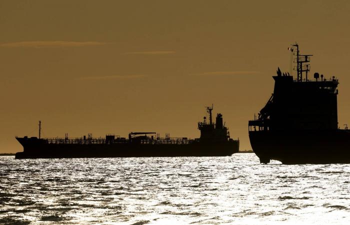 الين
      الياباني
      يترقب
      ضربة
      جديدة
      مع
      صعوبة
      «التدخل
      الحكومي»