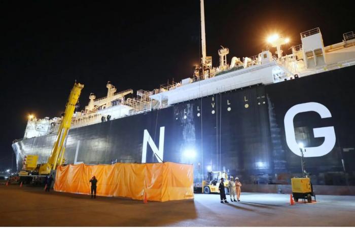 هل
      آن
      أوان
      المواجهة
      بين
      البرهان
      والإسلاميين؟