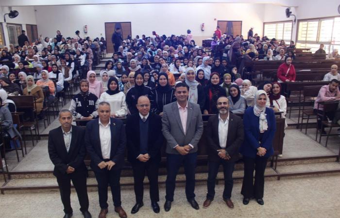 التعليم
      المصري
      يدخل
      «مفرزة»
      سوق
      العمل