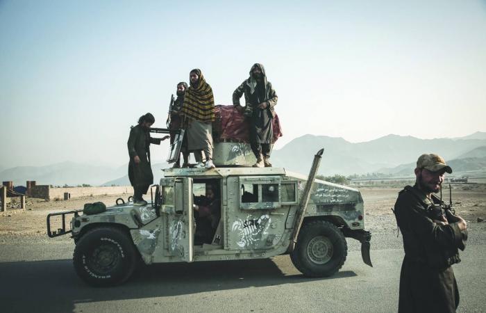 باكستان
      تشن
      غارات
      على
      أفغانستان
      ضد
      «أهداف
      تتعلق
      بحركة
      طالبان
      الباكستانية»