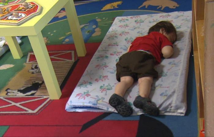 نصف الأطفال تقريبًا لا يحصلون على قسط كافٍ من النوم.. لماذا؟