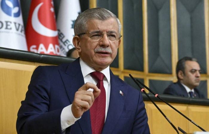 تركيا:
      أوجلان
      يرغب
      في
      تعيين
      منسق
      سياسي
      مستقل
      لـ«عملية
      السلام»