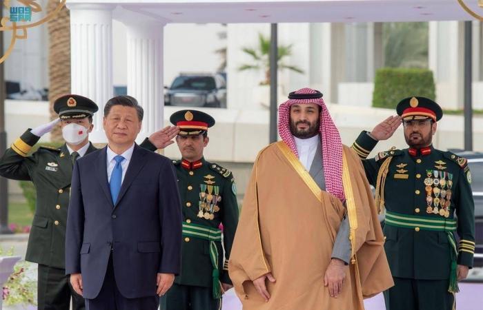 أمر
      ملكي
      باعتماد
      تأسيس
      جامعة
      الرياض
      للفنون