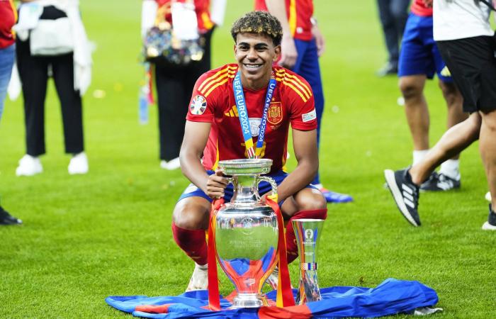 أبرز
      5
      مرشحين
      للفوز
      بكأس
      العالم
      2026