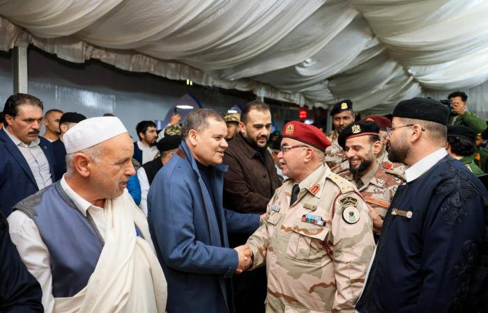 الدبيبة
      لترسيخ
      نفوذه
      غرب
      ليبيا
      بتعديل
      وزاري
      و«تحالفات
      جديدة»