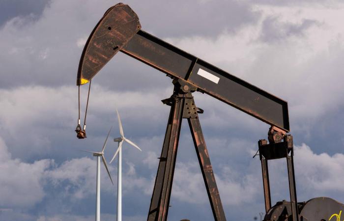 تعاون
      ثلاثي
      في
      السعودية
      يربط
      الشحن
      البحري
      بالمطارات