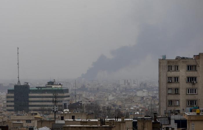 إسرائيل تعلن مقتل مسؤولين إيرانيين رفيعين بعد إتمامها 400 موجة من الغارات الجوية على إيران