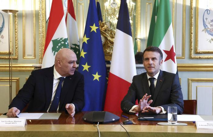 فرنسا
      تقترح
      جهوداً
      لخفض
      التصعيد
      ونزع
      سلاح
      «حزب
      الله»
      وإنهاء
      «عزلة»
      إيران