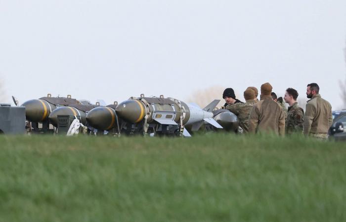 وزير
      خارجية
      الهند
      يشيد
      بالمحادثات
      مع
      إيران
      لفتح
      مضيق
      هرمز