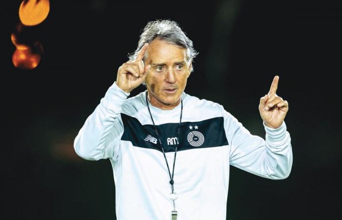 مانشيني يعود لقيادة السد