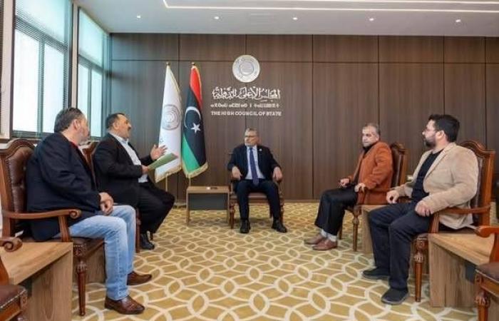 هل
      يفتح
      انقسام
      القضاء
      الليبي
      باب
      الطعن
      في
      نزاهة
      الأحكام؟