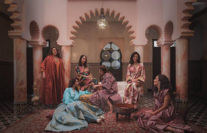 المصممة
      كنزة
      بناني
      تستعين
      بنساء
      طنجة
      المغربية
      لإعادة
      توجيه
      البوصلة