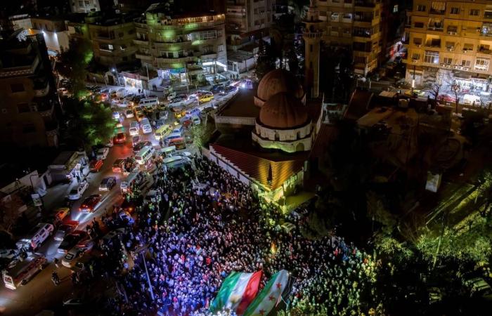 للمرة
      الأولى
      في
      تاريخ
      سوريا...
      احتفالات
      بـ«عيد
      النوروز»
      في
      ساحات
      دمشق