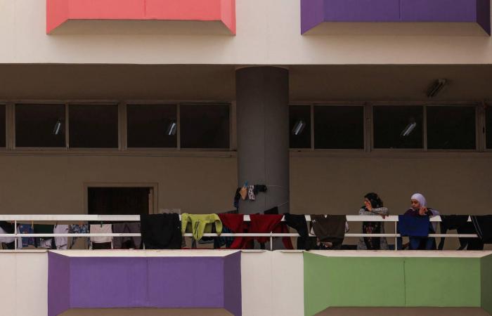 الحرب
      تحاصر
      التعليم
      في
      لبنان
      وتعمّق
      عدم
      المساواة
      بين
      الطلاب