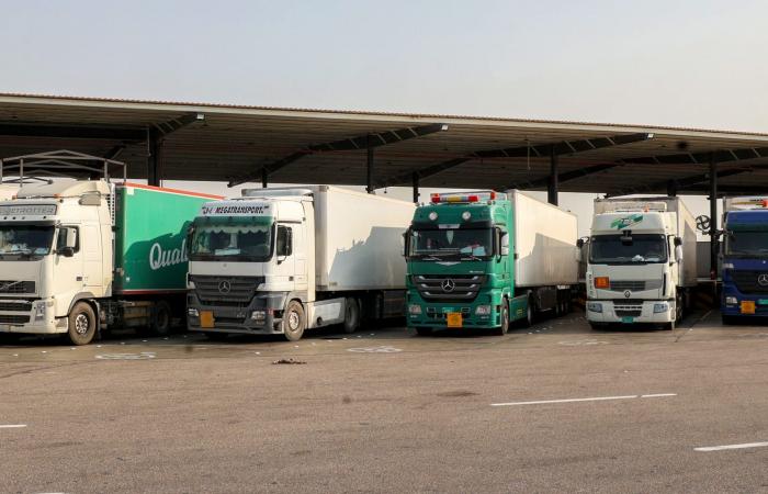 السعودية تعلن اعتراض وتدمير 64 طائرة مسيرة خلال ساعات