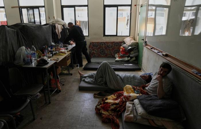 الحرب
      تحاصر
      التعليم
      في
      لبنان
      وتعمّق
      عدم
      المساواة
      بين
      الطلاب