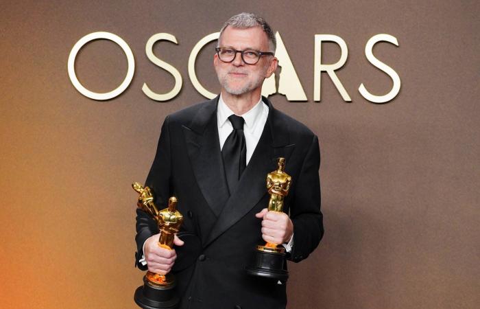 9
      عادات
      يومية
      تهدد
      صحة
      أسنانك