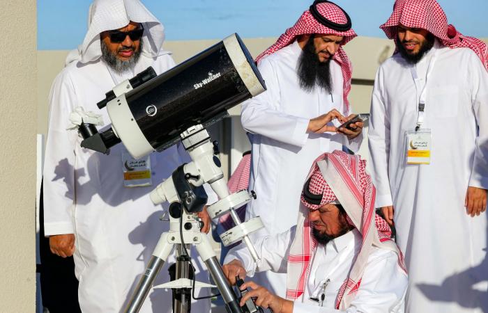 السعودية.. المحكمة العليا تحدد موعد تحري رؤية هلال شوال وبداية عيد الفطر