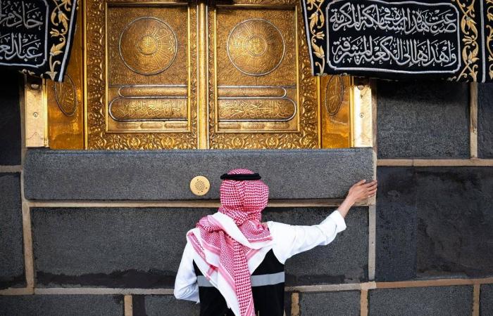 الإعلان
      عن
      مسلسل
      «مصطفى
      محمود»
      يخطف
      الاهتمام
      في
      مصر