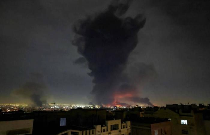 الاتحاد
      الأوروبي
      يدعو
      إلى
      حل
      دبلوماسي
      لإبقاء
      مضيق
      هرمز
      مفتوحاً