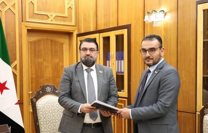 لجنة
      التحقيق
      في
      أحداث
      السويداء:
      تورط
      أفراد
      بينهم
      عناصر
      حكومية
      ومجموعات
      مسلحة
      و«داعش»