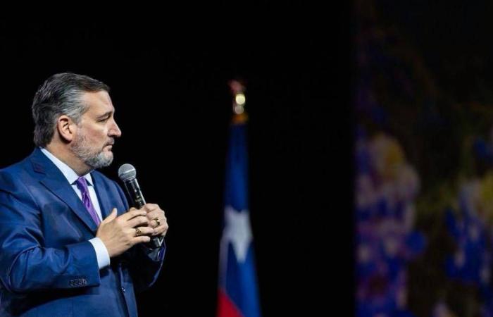 ولاية
      جنوب
      غرب
      الصومال
      تقطع
      العلاقات
      مع
      الحكومة
      الاتحادية
      في
      مقديشو