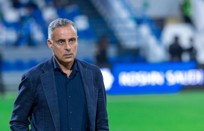 كأس
      الملك:
      الهلال
      يعايد
      جماهيره
      بـ«النهائي
      الكبير»