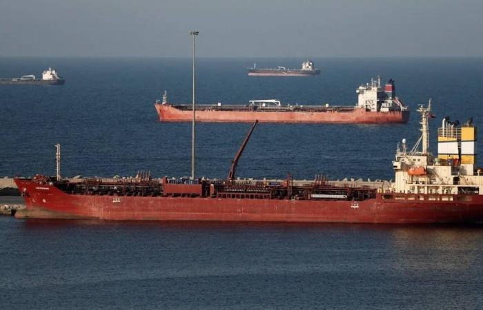 استهداف
      منشآت
      نفط
      في
      جنوب
      إيران