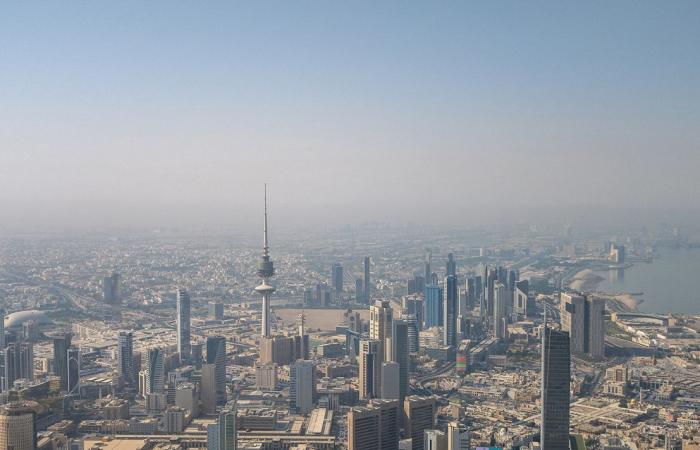 الدفاعات
      الخليجية
      تُحبط
      تصعيداً
      إيرانياً...
      والسعودية
      تدمر
      باليستياً
      و15
      مسيَّرة