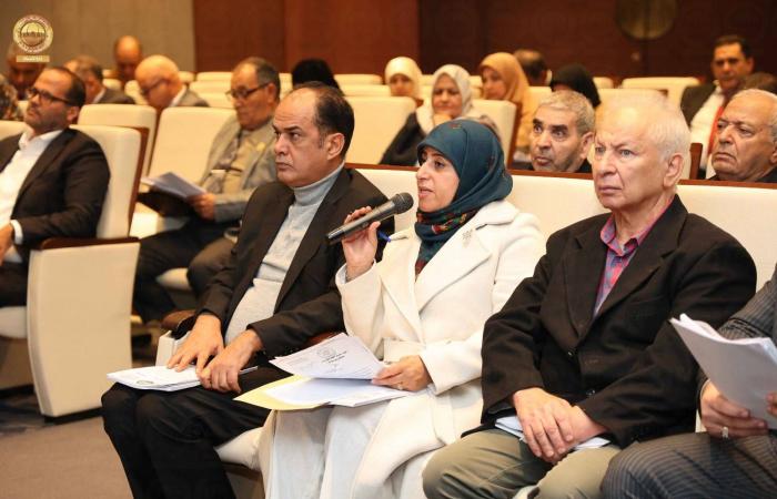 هل
      يطول
      التغيير
      رئيس
      البرلمان
      الليبي
      بعد
      12
      عاماً
      في
      السلطة؟