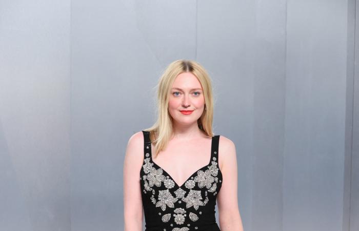 أزياء لمصممين عرب تخطف الأنظار في حفلي الأوسكار و"فانيتي فير"