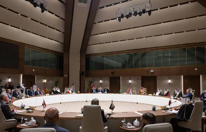 «تشاوري
      الرياض»: اعتداءات
      إيران
      غير
      مبررة
      ويجب
      أن
      تتوقف
      فوراً